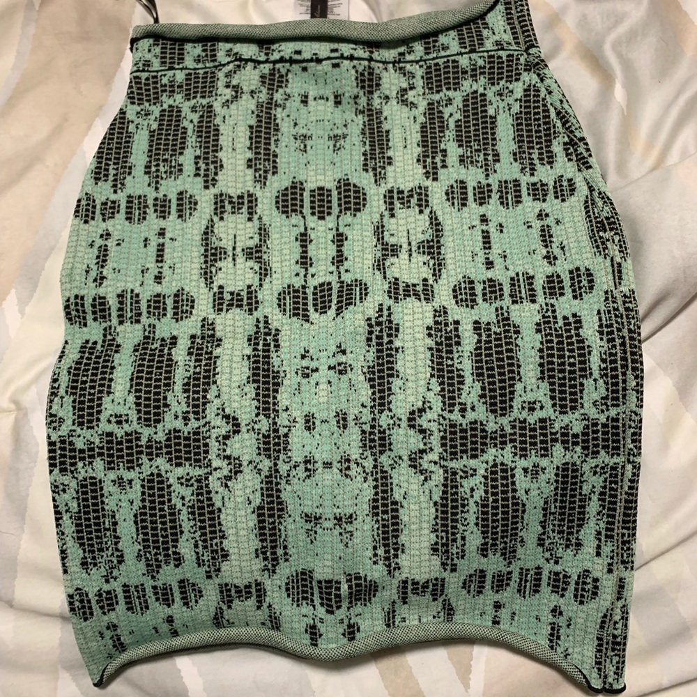 BCBG BodyCon skirt